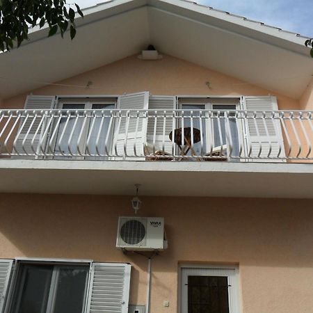 Apartmani Luka & Iva ชิเบนิก ภายนอก รูปภาพ