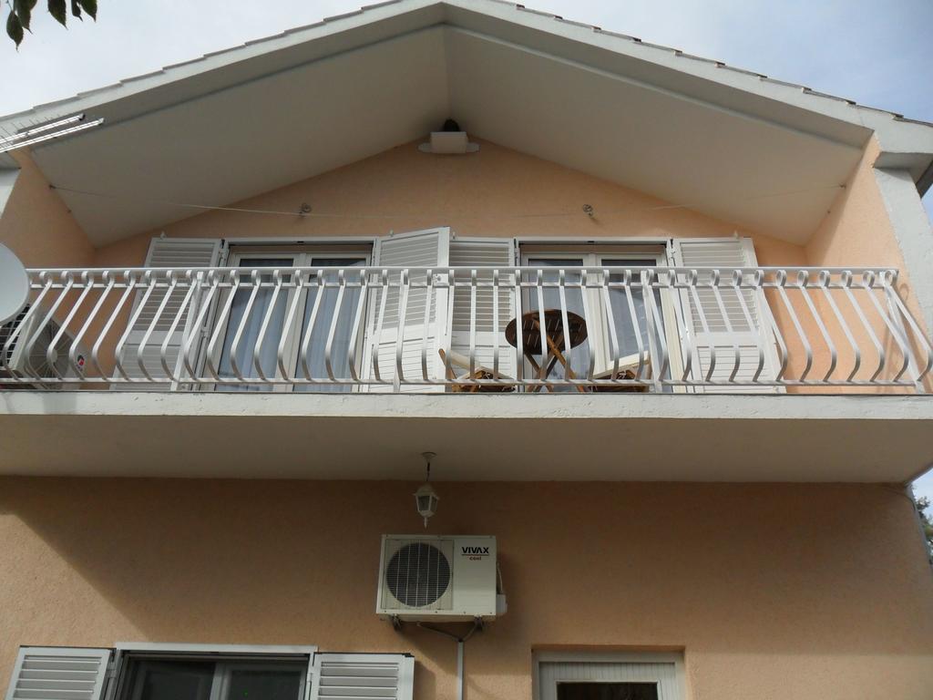 Apartmani Luka & Iva ชิเบนิก ภายนอก รูปภาพ