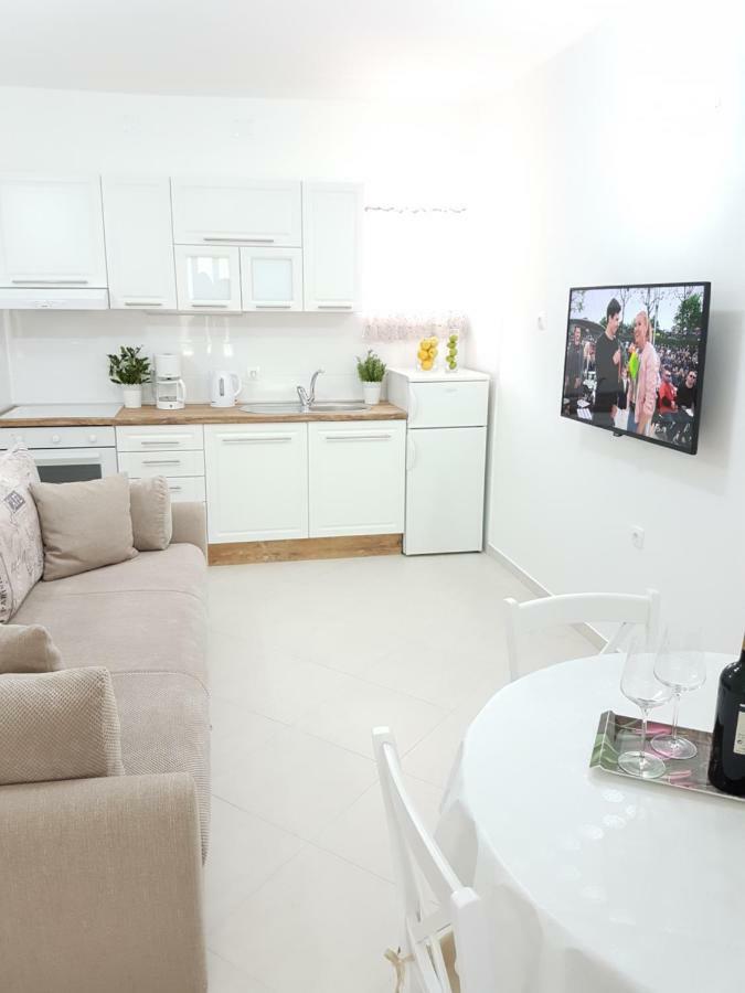 Apartmani Luka & Iva ชิเบนิก ภายนอก รูปภาพ