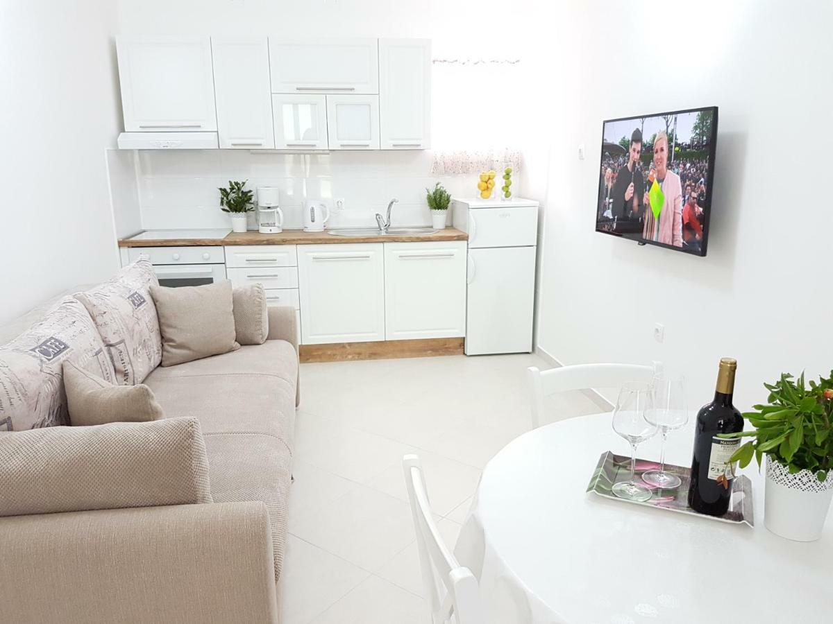 Apartmani Luka & Iva ชิเบนิก ภายนอก รูปภาพ
